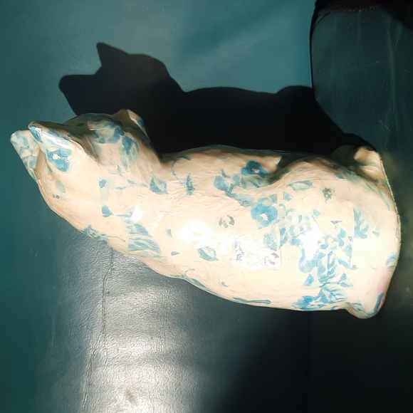 Vintage Decoupage heavy Blue and Cream coloured sitting Cat Figurine handmade - Picture 5 of 8